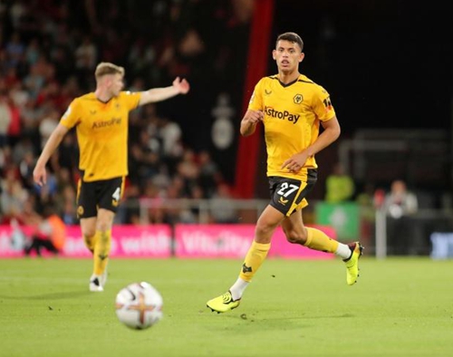 近15年谷歌每年搜索量最高球员：C罗10次断崖领先，梅西仅1次（过去15年谷歌年度最热球员：C罗10度领跑，梅西仅一次）