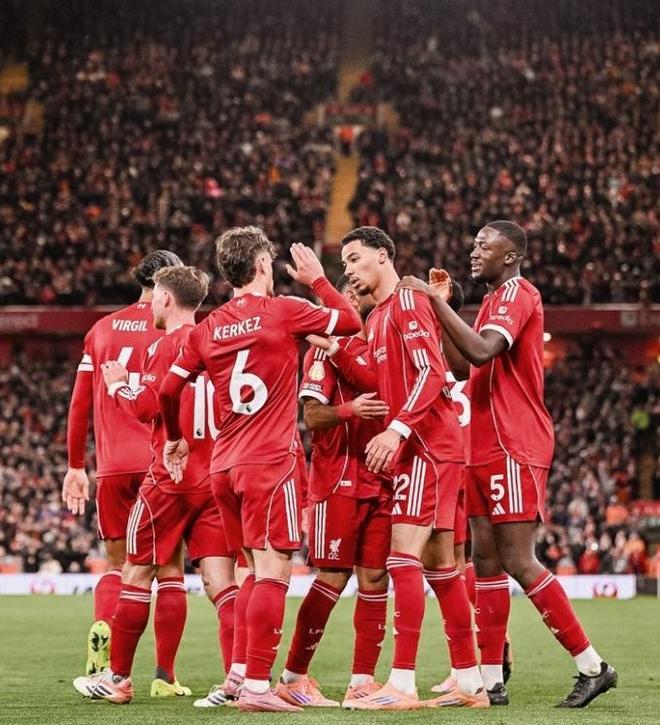 伊格莱西亚斯西甲对巴萨已打入5球，仅次于他对赫罗纳的6球（伊格莱西亚斯西甲对阵巴萨已进5球，仅逊于他面对赫罗纳的6球）