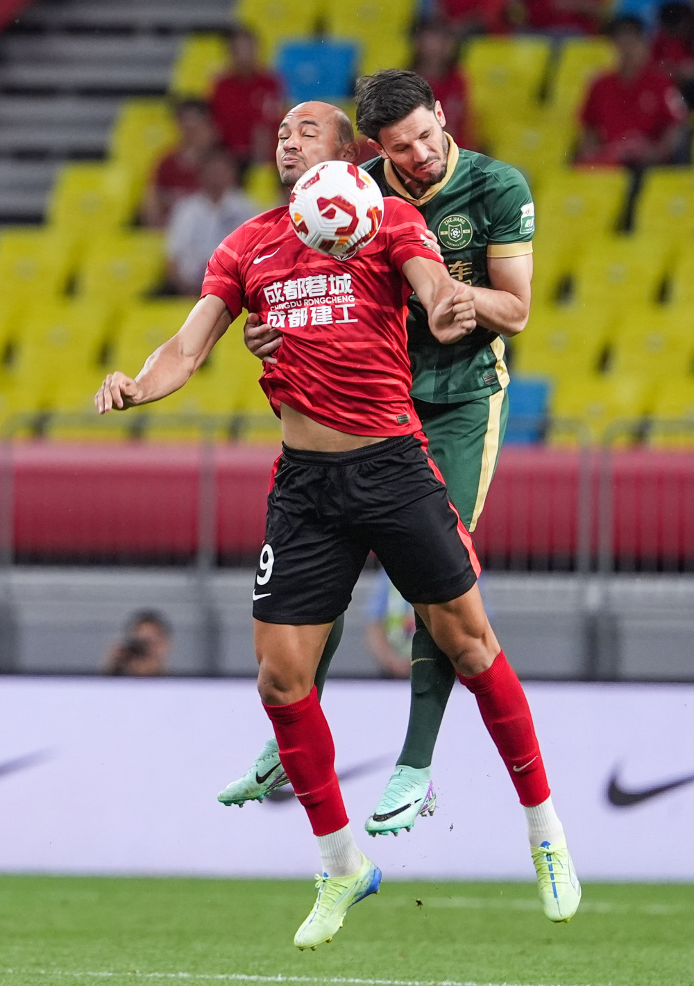 太阳报：英格兰女足门将基廷因未缴纳汽车税被罚款（《太阳报》称英格兰女足门将基廷因车税欠缴遭罚款）