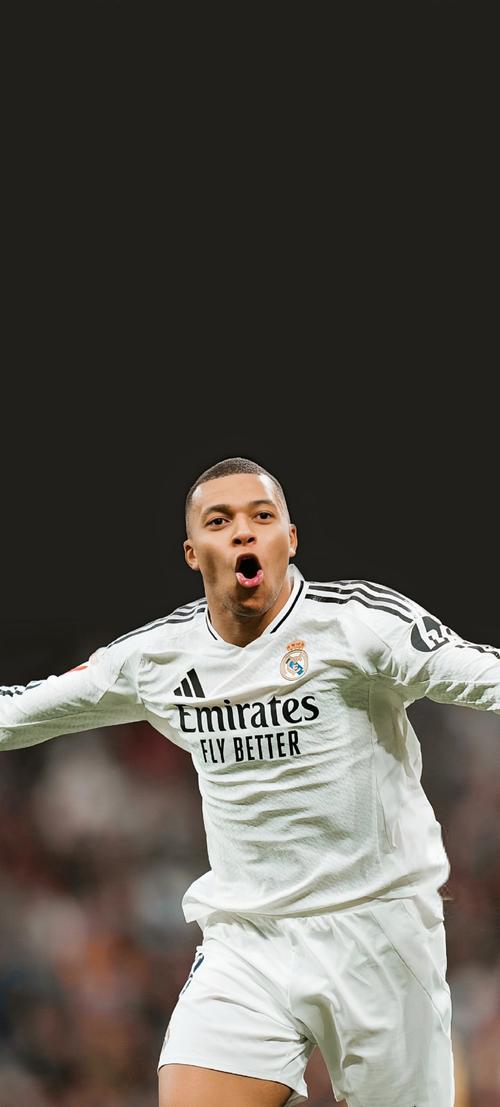 库尔图瓦昨夜对利物浦扑救8次，欧冠生涯仅次于22年决赛的9次（库尔图瓦昨夜战利物浦完成8次扑救，欧冠生涯第二高纪录，仅逊2022年决赛的9次）