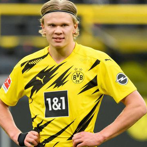 记者：为备战世界杯将继续留在墨超，J罗正与美洲狮队谈判（记者：J罗为世界杯备战选择续留墨超，正与美洲狮商谈加盟）