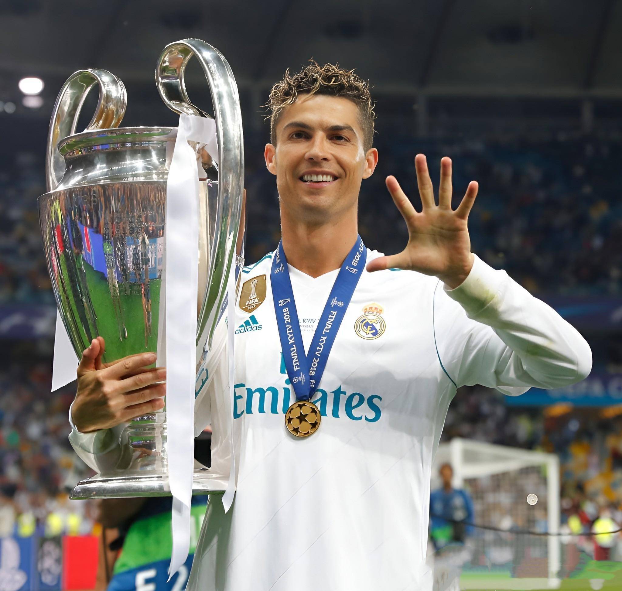 曼晚：曼联正在加紧追逐安德森，并希望与卡塞米罗降薪续约（曼晚：曼联加快引进安德森步伐，拟与卡塞米罗降薪续约）