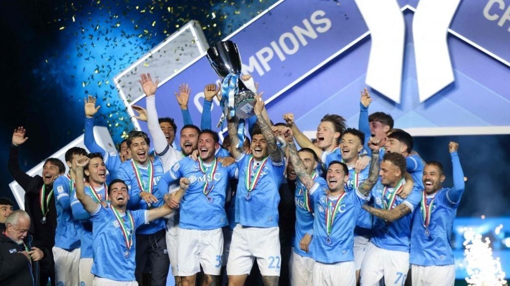 费兰-托雷斯帽子戏法领衔，巴尔吉首球惊艳：巴萨三将书写拉卡图哈尔之夜（费兰·托雷斯戴帽领衔，巴尔吉处子球惊艳，巴萨三将共谱拉卡图哈尔之夜）